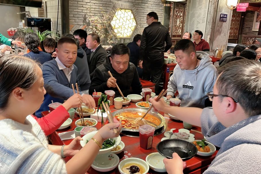 昆明迪思軟件有限公司2023開(kāi)工聚會(huì)及優(yōu)秀員工頒獎(jiǎng)(圖13) 昆明迪思軟件有限公司2023開(kāi)工聚會(huì)及優(yōu)秀員工頒獎(jiǎng)(圖13)
