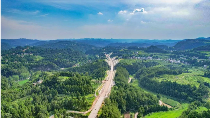 漢巴南鐵路開始鋪軌，預計明年 5 月底通車