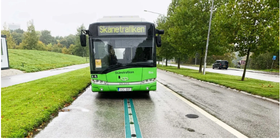 瑞典率先打造世界首條永久性電動(dòng)公路系統(tǒng)，汽車行駛中可自行充電